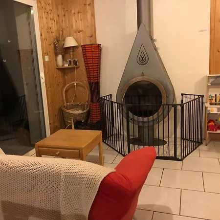 Dom wakacyjny Petite Maison Au Calme Avec Vue Magnifique !