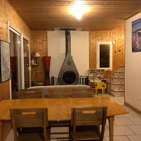 Petite Maison Au Calme Avec Vue Magnifique ! 別荘 ル・シャンボン・シュル・リニョン